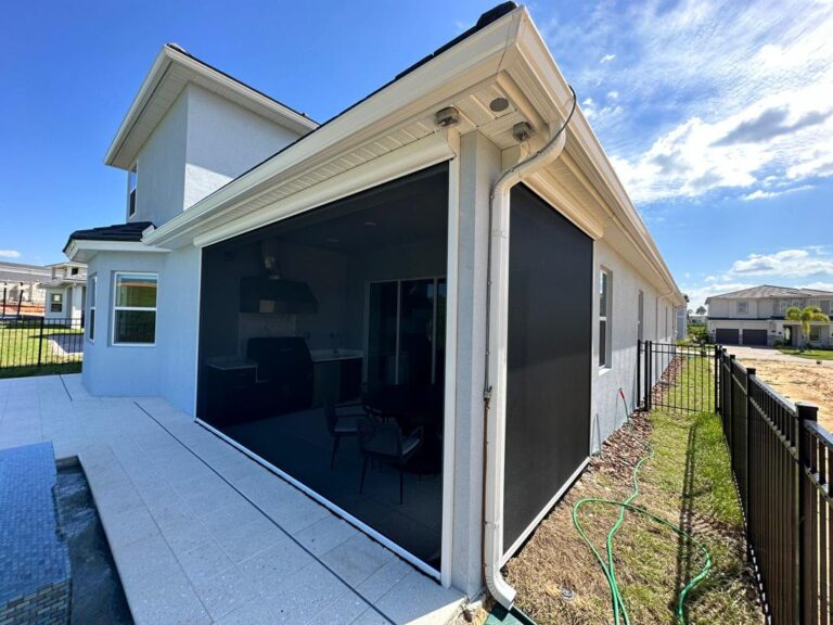 EXTERIOR SHADE 4